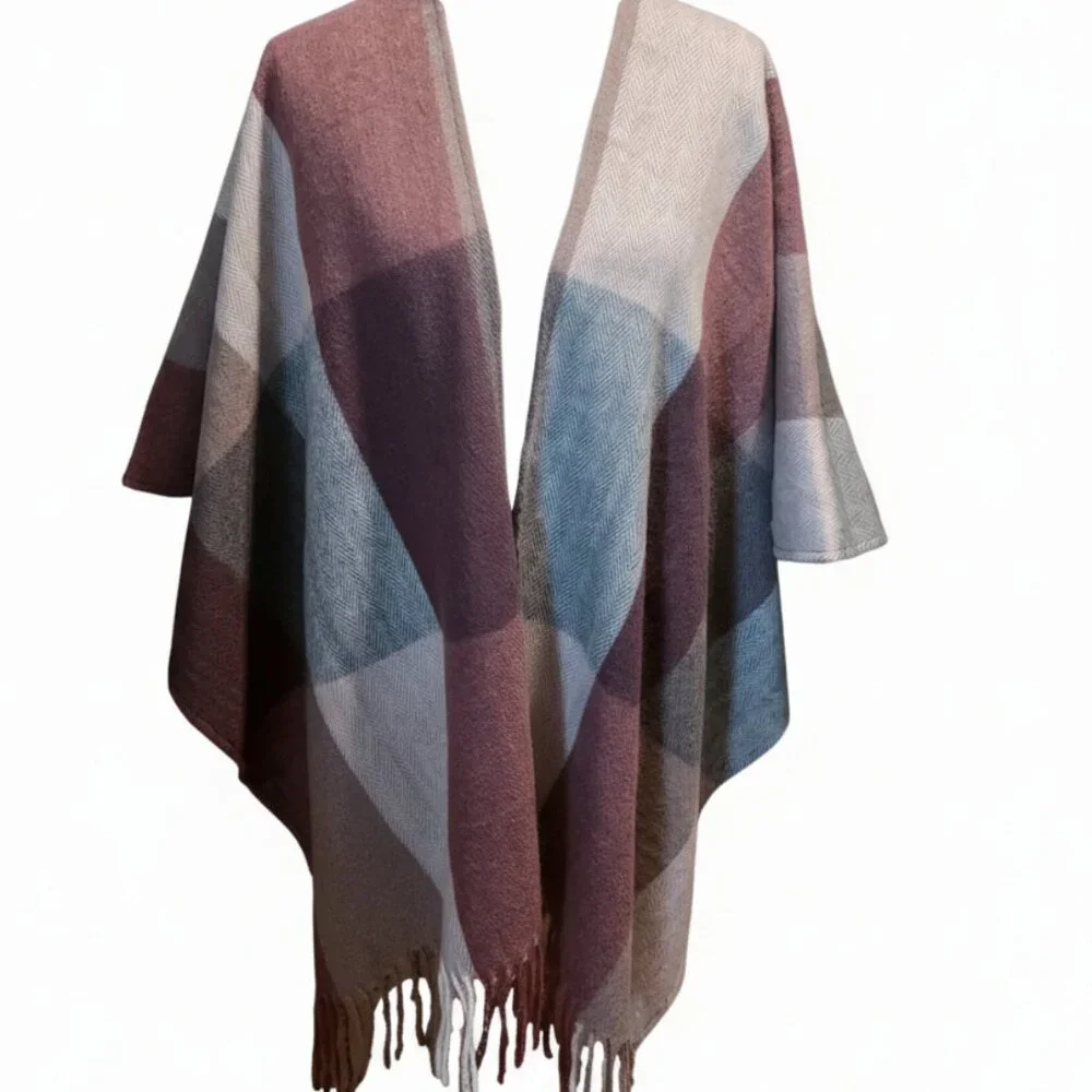 Woolrich Fringed Rose, Mauve and Gray‎ Squares Cape in OS